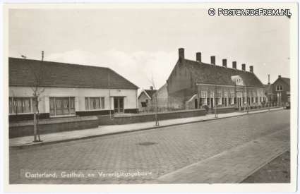 ansichtkaart: Oosterland ZL, Gasthuis en Verenigingsgebouw
