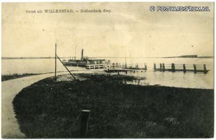 ansichtkaart: Willemstad, Hollandsche diep. Veerpont