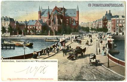ansichtkaart: Amsterdam, Amstelbrug met Willebrorduskerk