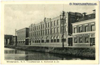 ansichtkaart: Wildervank, N.V. Tricotfabriek A. Schmidt en Zn.
