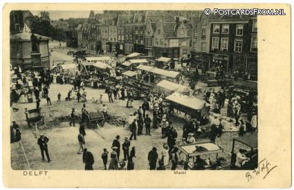 ansichtkaart: Delft, Markt op Marktdag