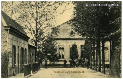 ansichtkaart: Soerendonk, Snephuis dorp Soerendonk