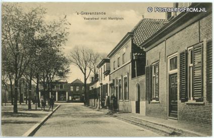 ansichtkaart: 's-Gravenzande, Vaartstraat met Marktplein