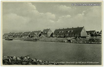 ansichtkaart: Middenmeer, Wieringermeer. Gezicht op he dorp Middenmeer