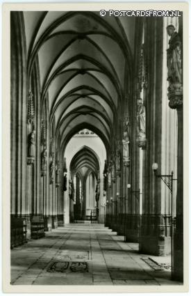 ansichtkaart: 's-Hertogenbosch, Cathedrale Basiliek van St. Jan. Zijgang