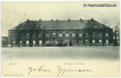 ansichtkaart: Delft, De Kazerne. Voorzijde