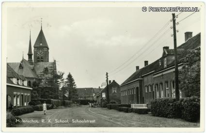 ansichtkaart: Molenschot, R.K. School. Schoolstraat
