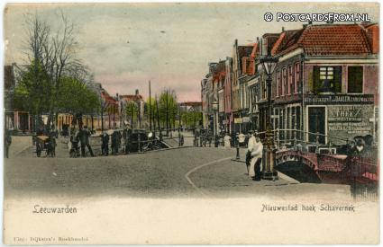 ansichtkaart: Leeuwarden, Nieuwestad hoek Schavernek