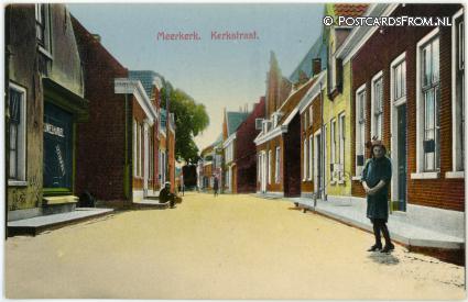 ansichtkaart: Meerkerk, Kerkstraat. Rijwielhandel