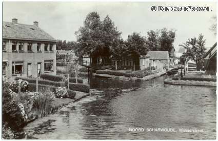 ansichtkaart: Noord-Scharwoude, Mosselstraat