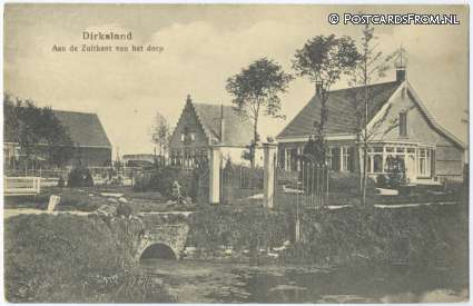 ansichtkaart: Dirksland, Aan de Zuitkant van het dorp
