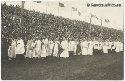 ansichtkaart: Amsterdam, Euch. Congres 1924 in oude stadion?