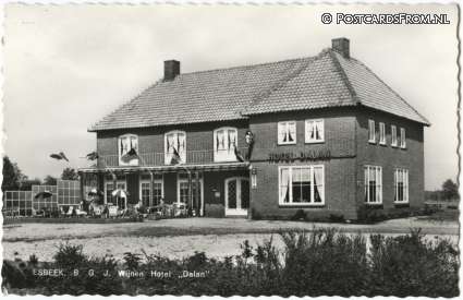 ansichtkaart: Esbeek, Hotel 'Dalan'. B.G.J. Wijnen