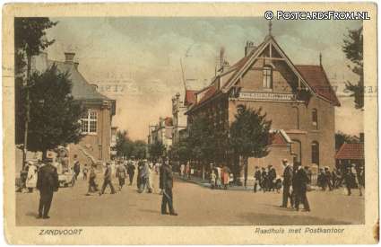ansichtkaart: Zandvoort, Raadhuis met Postkantoor