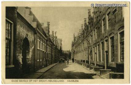 ansichtkaart: Haarlem, Oude Gevels op het Groot-Heilig-Land