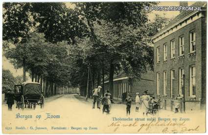 ansichtkaart: Bergen op Zoom, Tholensche straat nabij Bergen op Zoom