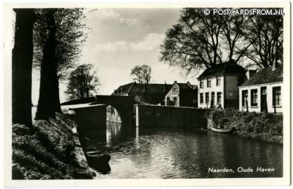 ansichtkaart: Naarden, Oude Haven
