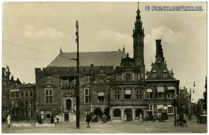 ansichtkaart: Haarlem, Stadhuis