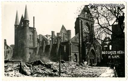 ansichtkaart: Rotterdam, Boschjes Kerk na bombardement