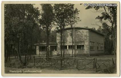 ansichtkaart: Westerbork, Landbouwschool