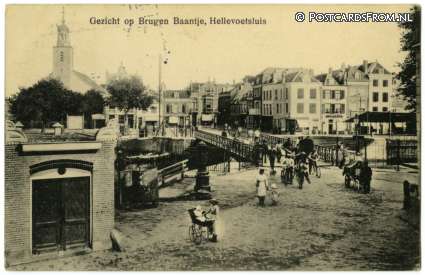 ansichtkaart: Hellevoetsluis, Gezicht op Bruggen Baantje