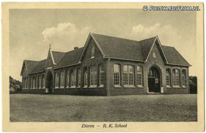 ansichtkaart: Dieren, R.K. School