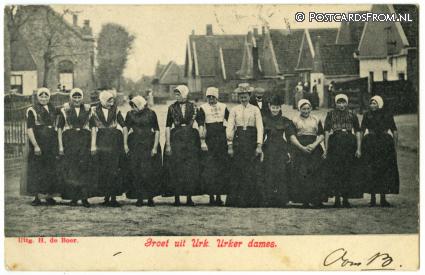 ansichtkaart: Urk, Groet uit Urk. Urker Dames