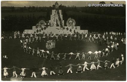 ansichtkaart: Groningen, Levens Bruiloftsfeest Lustrum 1924?
