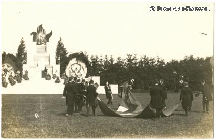 ansichtkaart: Groningen, Levens Bruiloftsfeest Lustrum 1924?