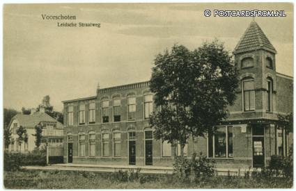 Voorschoten, Leidsche Straatweg ansichtkaart: Voorschoten, Leidsche Straatweg