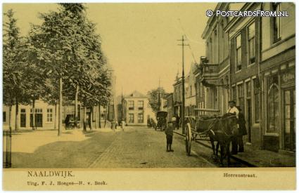 ansichtkaart: Naaldwijk, Heerenstraat