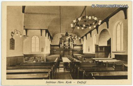 ansichtkaart: Delfzijl, Interieur Herv. Kerk