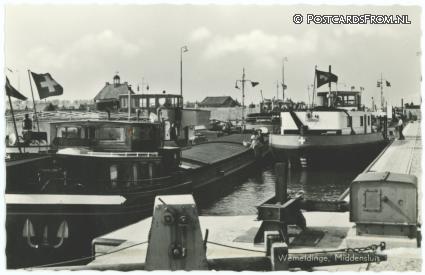 ansichtkaart: Wemeldinge, Middensluis