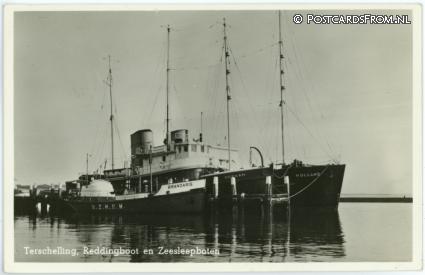 ansichtkaart: Terschelling, Reddingsboot en Zeesleepboten