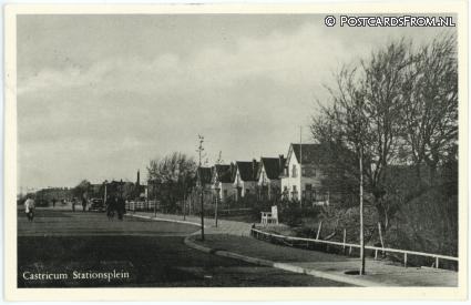 ansichtkaart: Castricum, Stationsplein