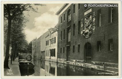 ansichtkaart: Delft, Wapenmagazijn