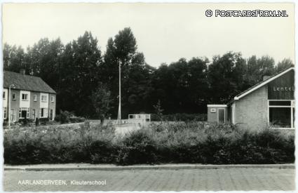 Aarlanderveen, Kleuterschool ansichtkaart: Aarlanderveen, Kleuterschool