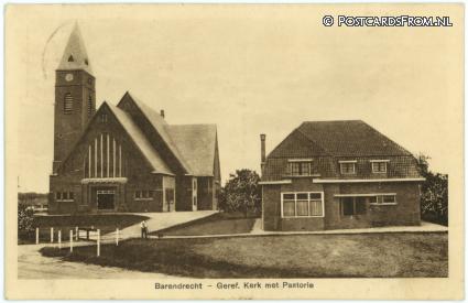 ansichtkaart: Barendrecht, Geref.Kerk met Pastorie