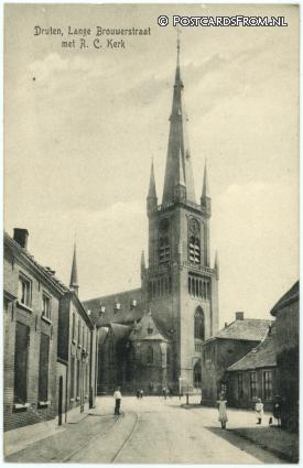 ansichtkaart: Druten, Lange Brouwerstraat met R.C. Kerk