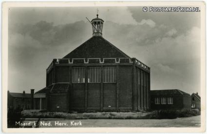 ansichtkaart: Maasdijk, Ned. Herv. Kerk