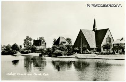 ansichtkaart: Delfzijl, Gracht met Geref. Kerk