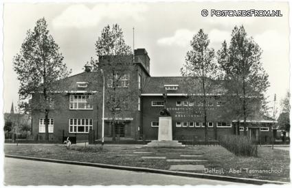 ansichtkaart: Delfzijl, Abel Tasmanschool