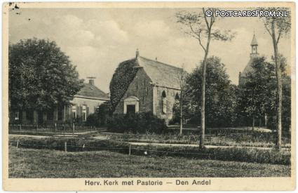 ansichtkaart: Den Andel, Herv. Kerk met Pastorie