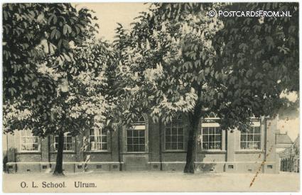 ansichtkaart: Ulrum, O.L. School
