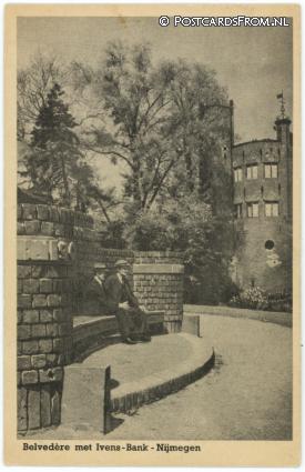 ansichtkaart: Nijmegen, Belvedere met Ivens-Bank
