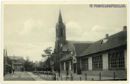 ansichtkaart: Axel, Walstraat met R.K. Kerk en School