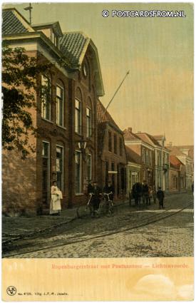 Lichtenvoorde, Rapenburgerstraat met Postkantoor ansichtkaart: Lichtenvoorde, Rapenburgerstraat met Postkantoor