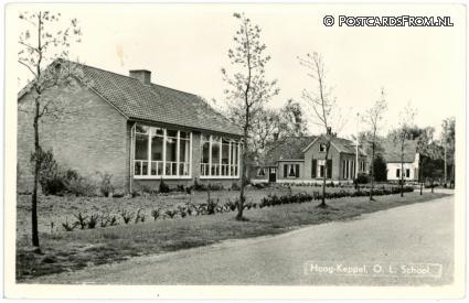 ansichtkaart: Hoog-Keppel, O.L. School