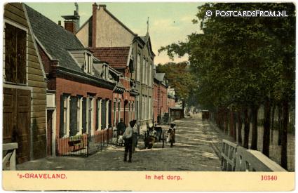 ansichtkaart: 's-Graveland, In het dorp