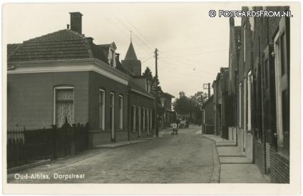 ansichtkaart: Oud-Alblas, Dorpstraat